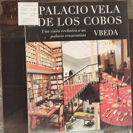 Apartamentos Tres Llaves Palacio De Vela De Los Cobos อูเบดา ภายนอก รูปภาพ