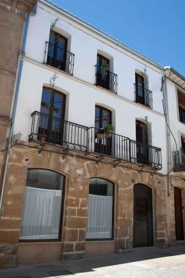 Apartamentos Tres Llaves Palacio De Vela De Los Cobos อูเบดา ภายนอก รูปภาพ