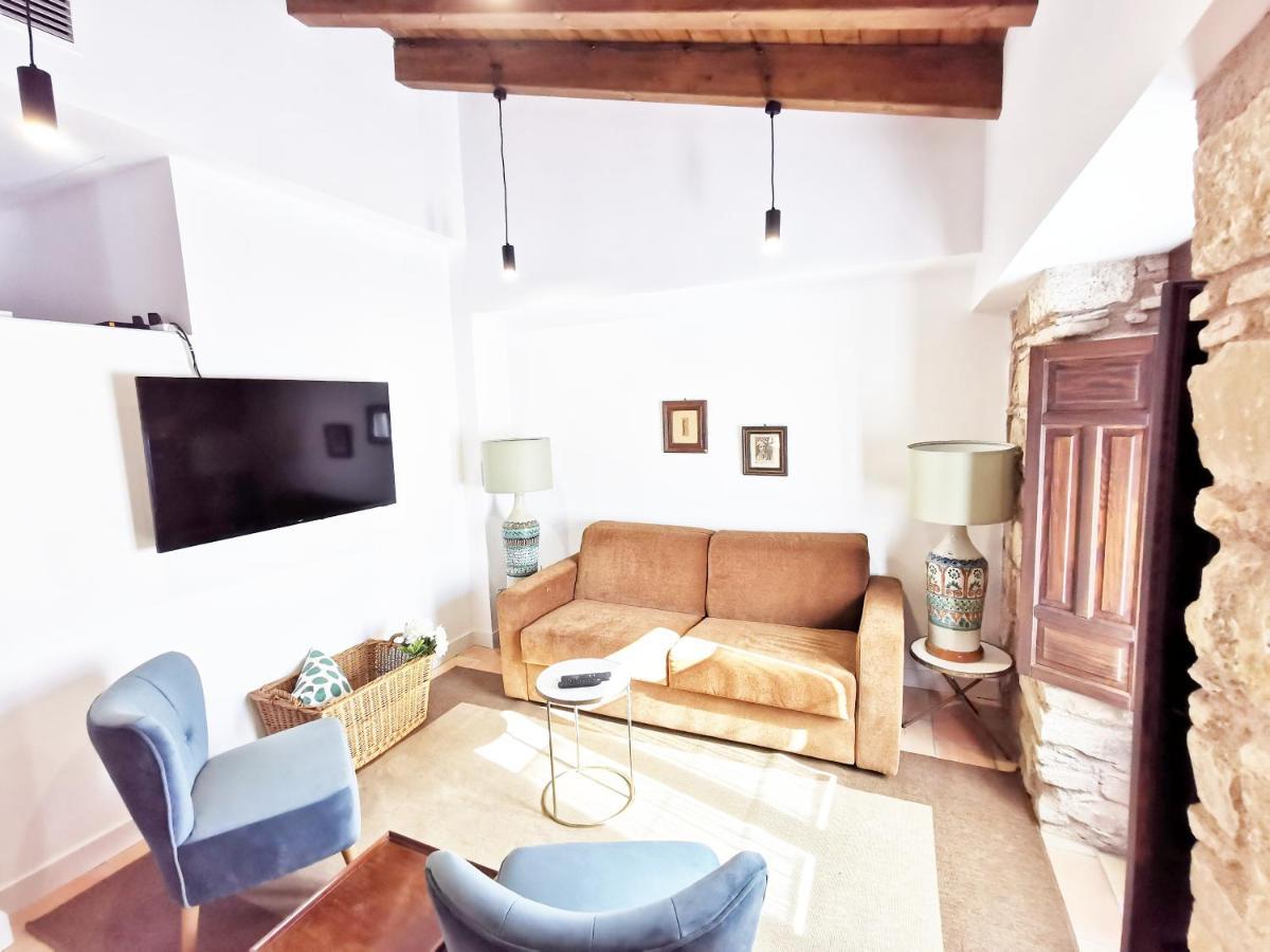 Apartamentos Tres Llaves Palacio De Vela De Los Cobos อูเบดา ภายนอก รูปภาพ